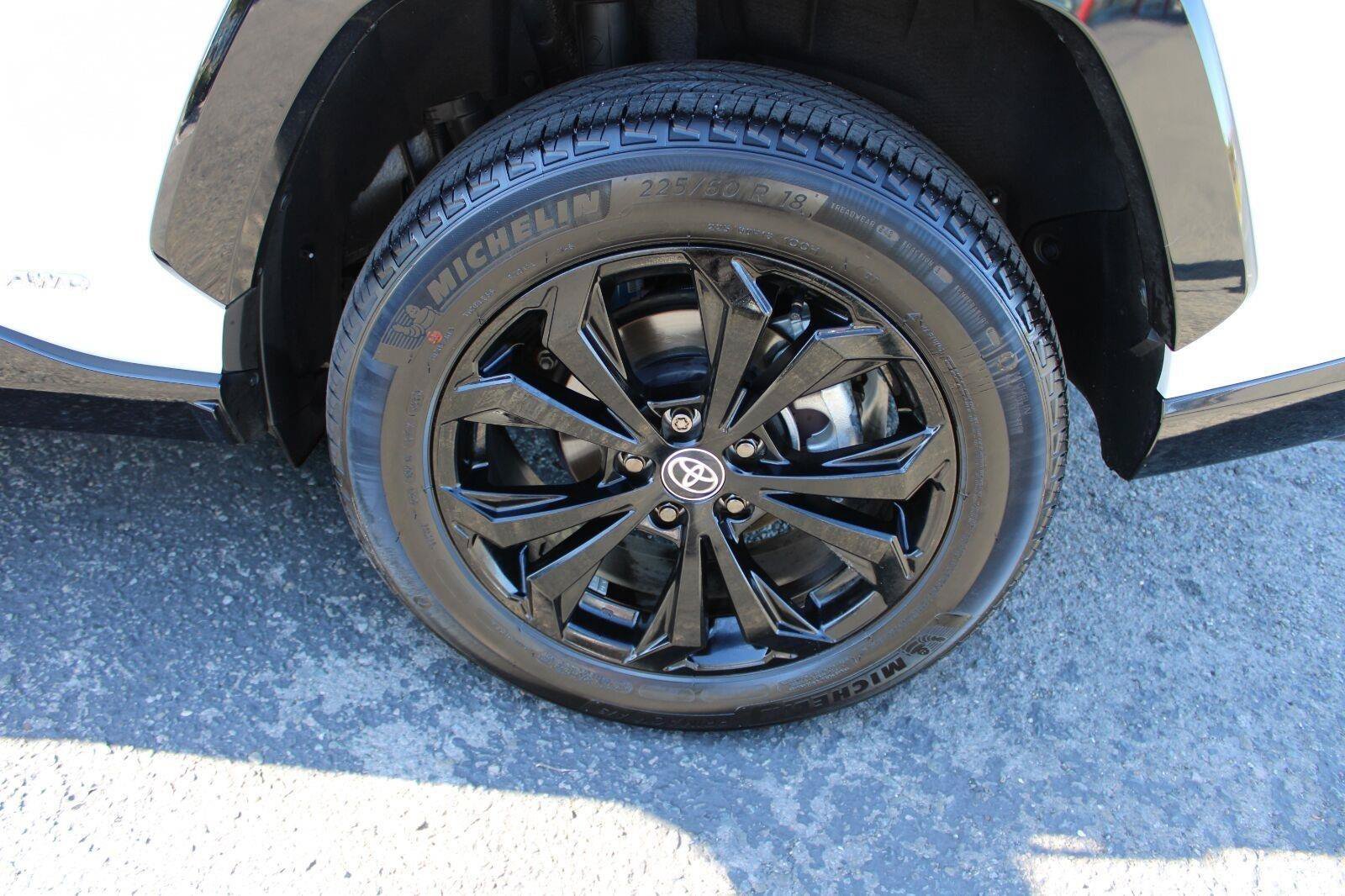 Certified 2025 Toyota RAV4 SE AWD/4WD image 15