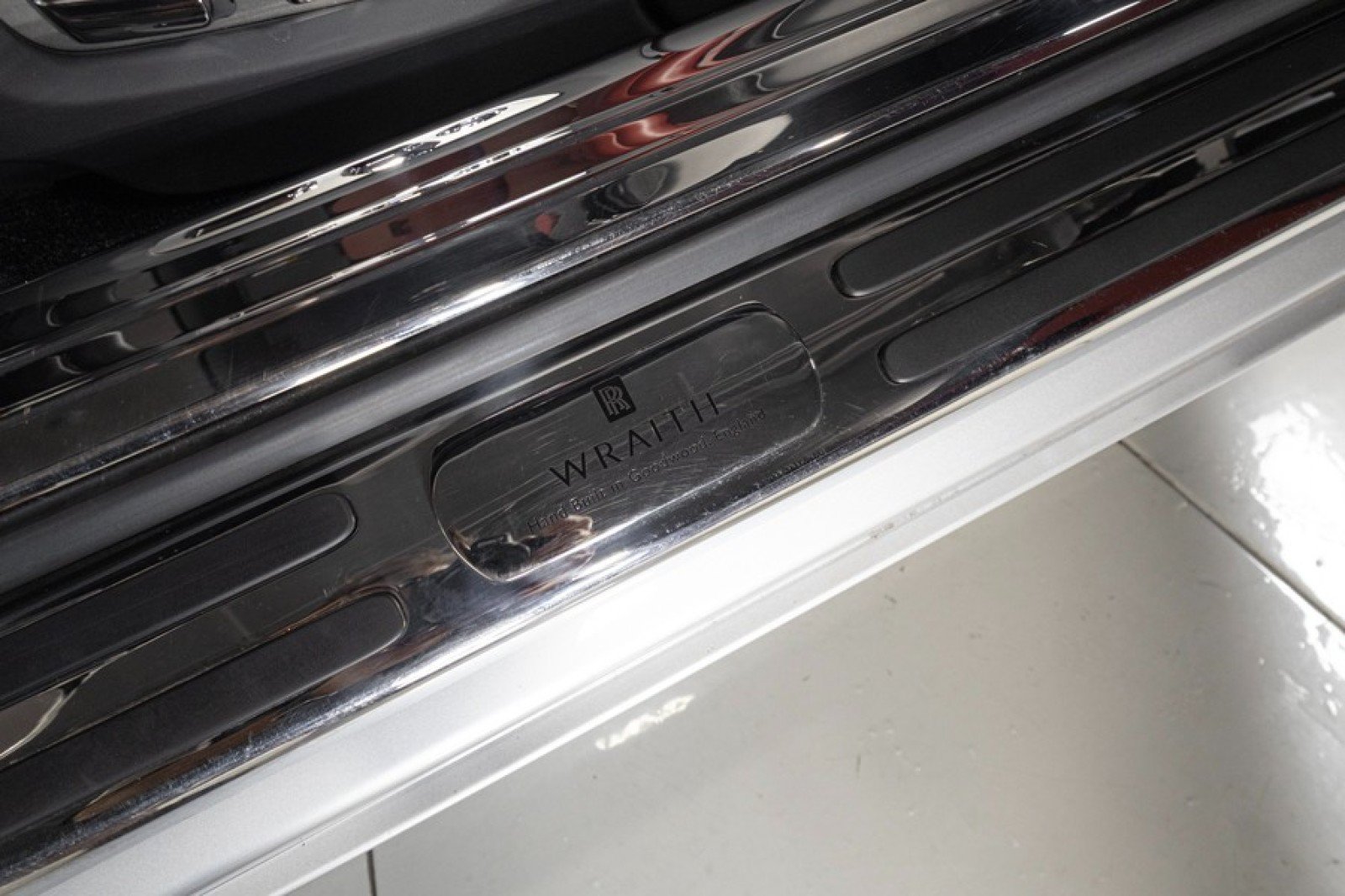 Used 2016 Rolls-Royce Wraith RWD image 41