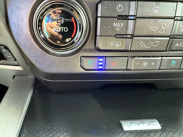 Used 2018 Ford F150 Raptor w/ Equipment Group 802A Luxury image 47