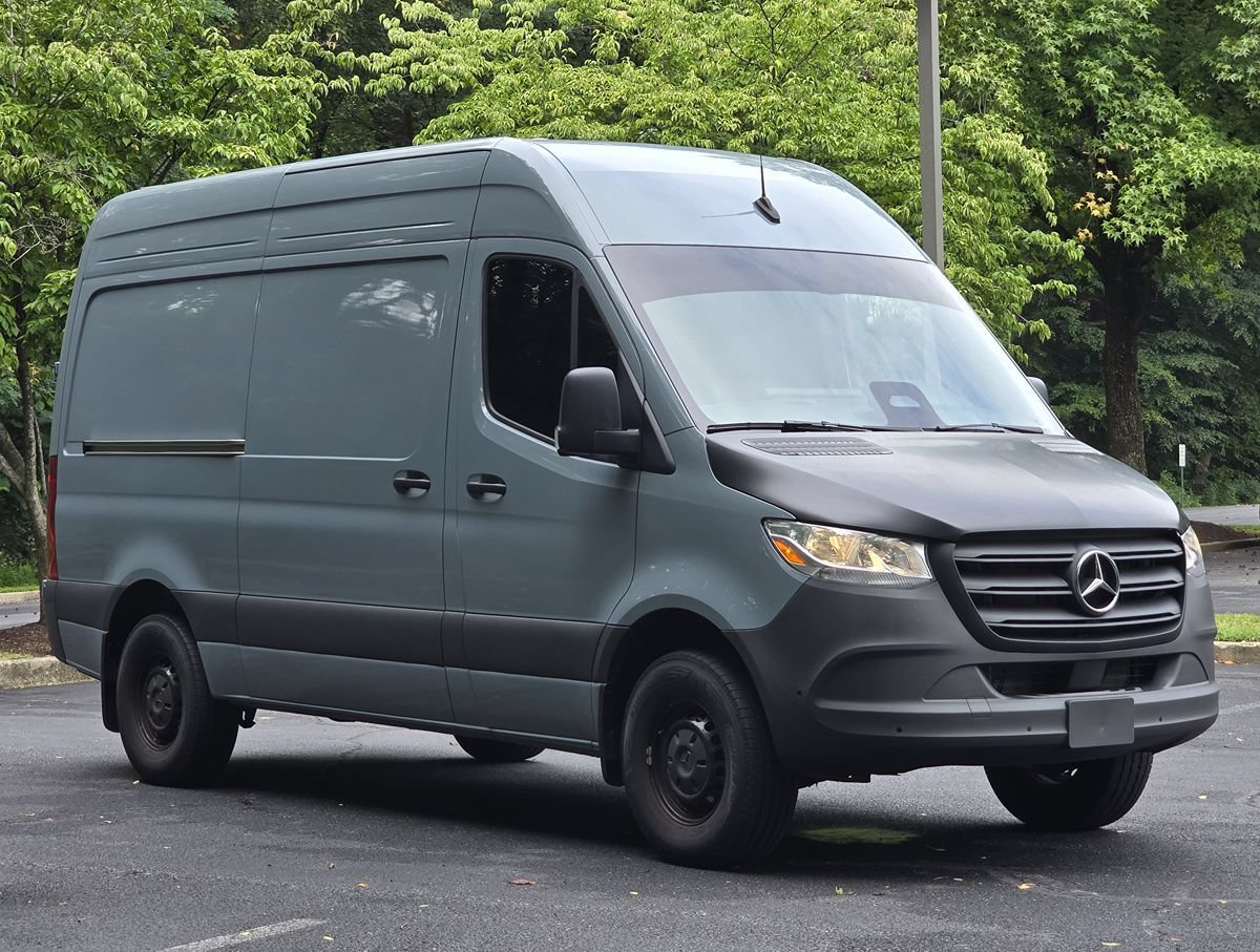 Used 2026 Mercedes-Benz Sprinter 2500 image 9