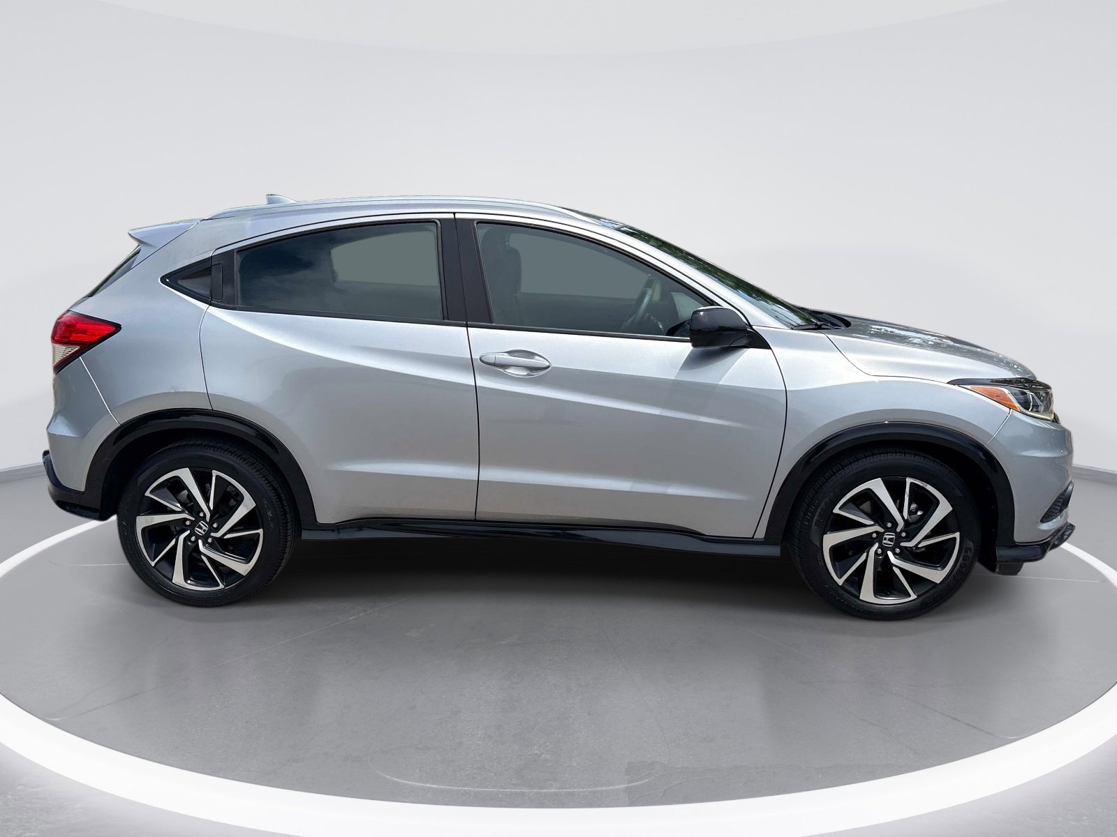 Used 2019 Honda HR-V Sport image 9