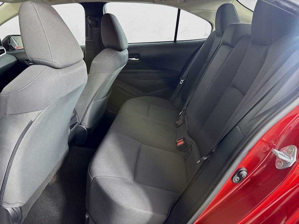 Used 2021 Toyota Corolla LE FWD image 33