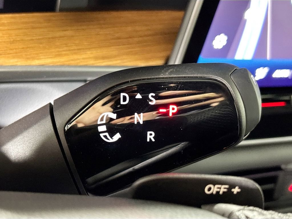 New 2026 Volkswagen Tiguan SEL R-Line image 18