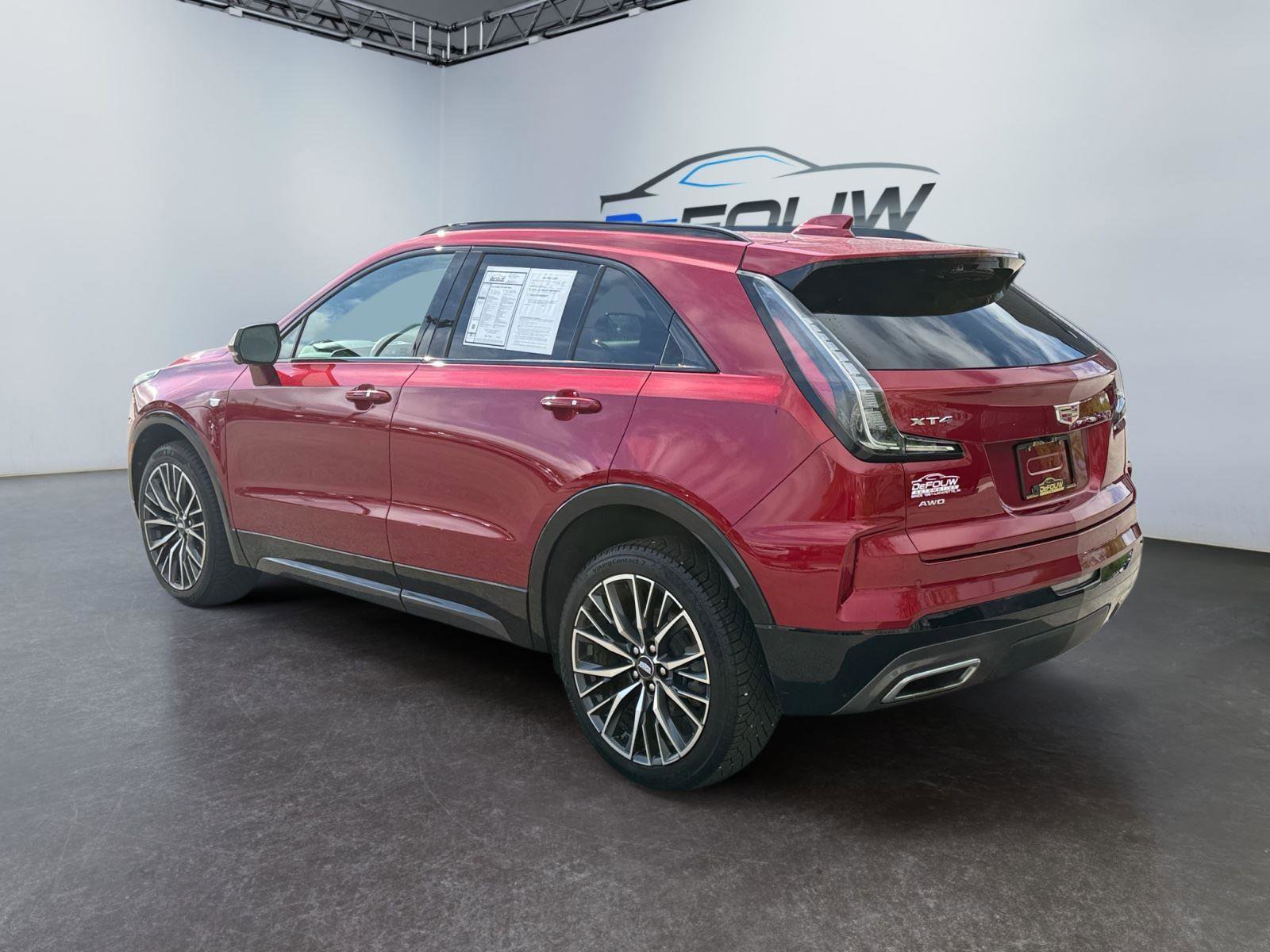 Used 2025 Cadillac XT4 Sport AWD/4WD image 5