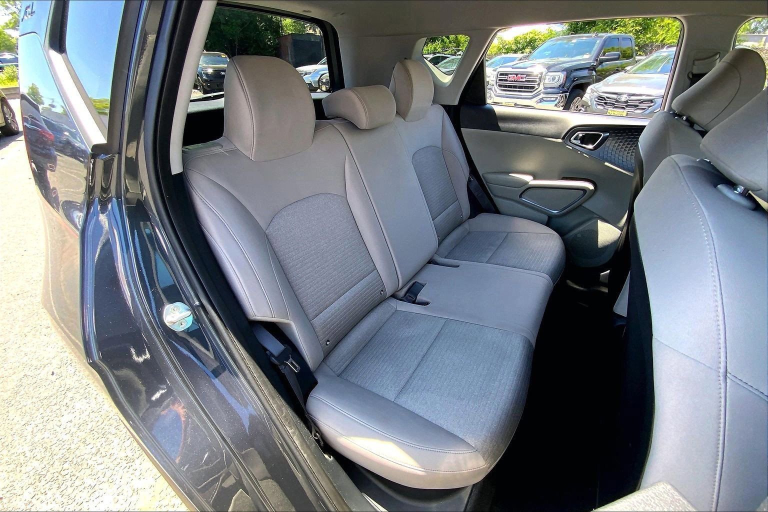 Used 2022 Kia Soul S FWD image 20