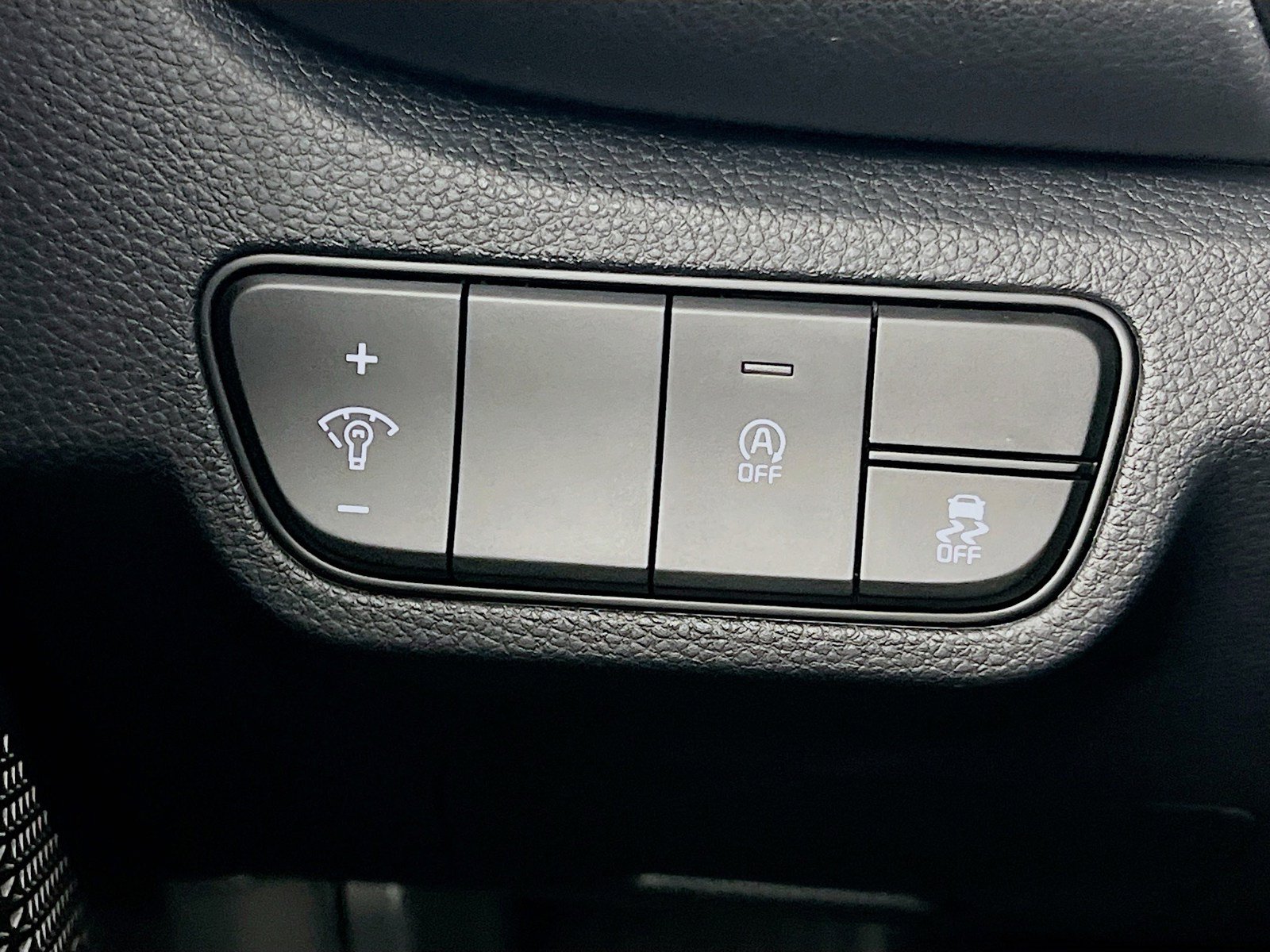 New 2026 Kia Seltos S FWD image 14