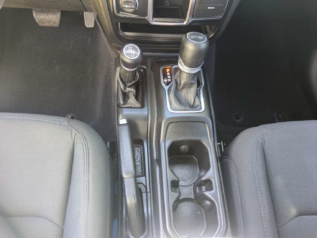 Used 2021 Jeep Wrangler Sport AWD/4WD image 19