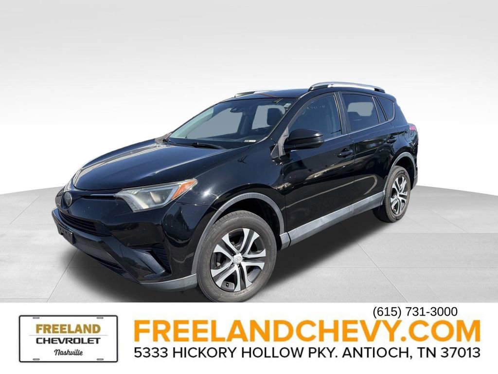 Used 2018 Toyota RAV4 LE FWD image 5