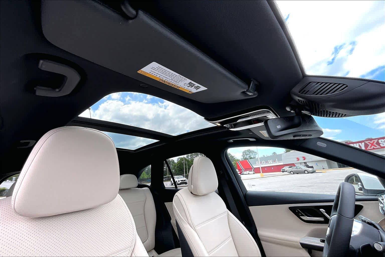 Used 2026 Mercedes-Benz GLC 300 4MATIC image 14