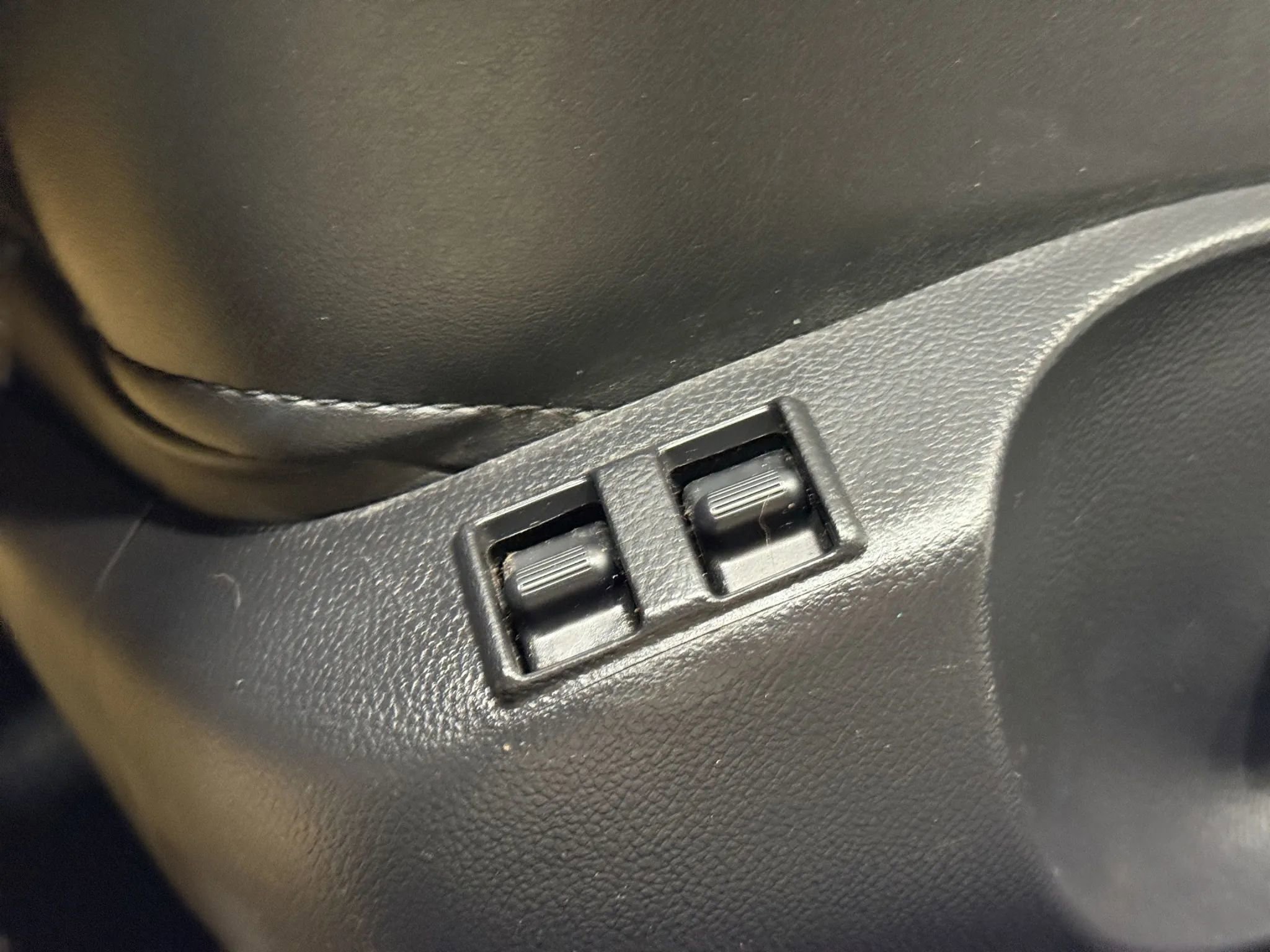 Used 2013 INFINITI G37 Journey w/ Premium Pkg image 45