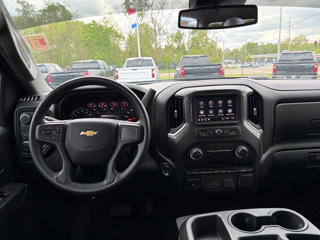 Used 2025 Chevrolet Silverado 2500 Custom w/ Custom Value Package AWD/4WD image 11