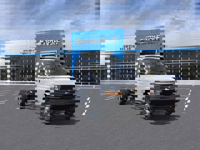 New 2025 Chevrolet Express 4500 w/ Power Convenience Package