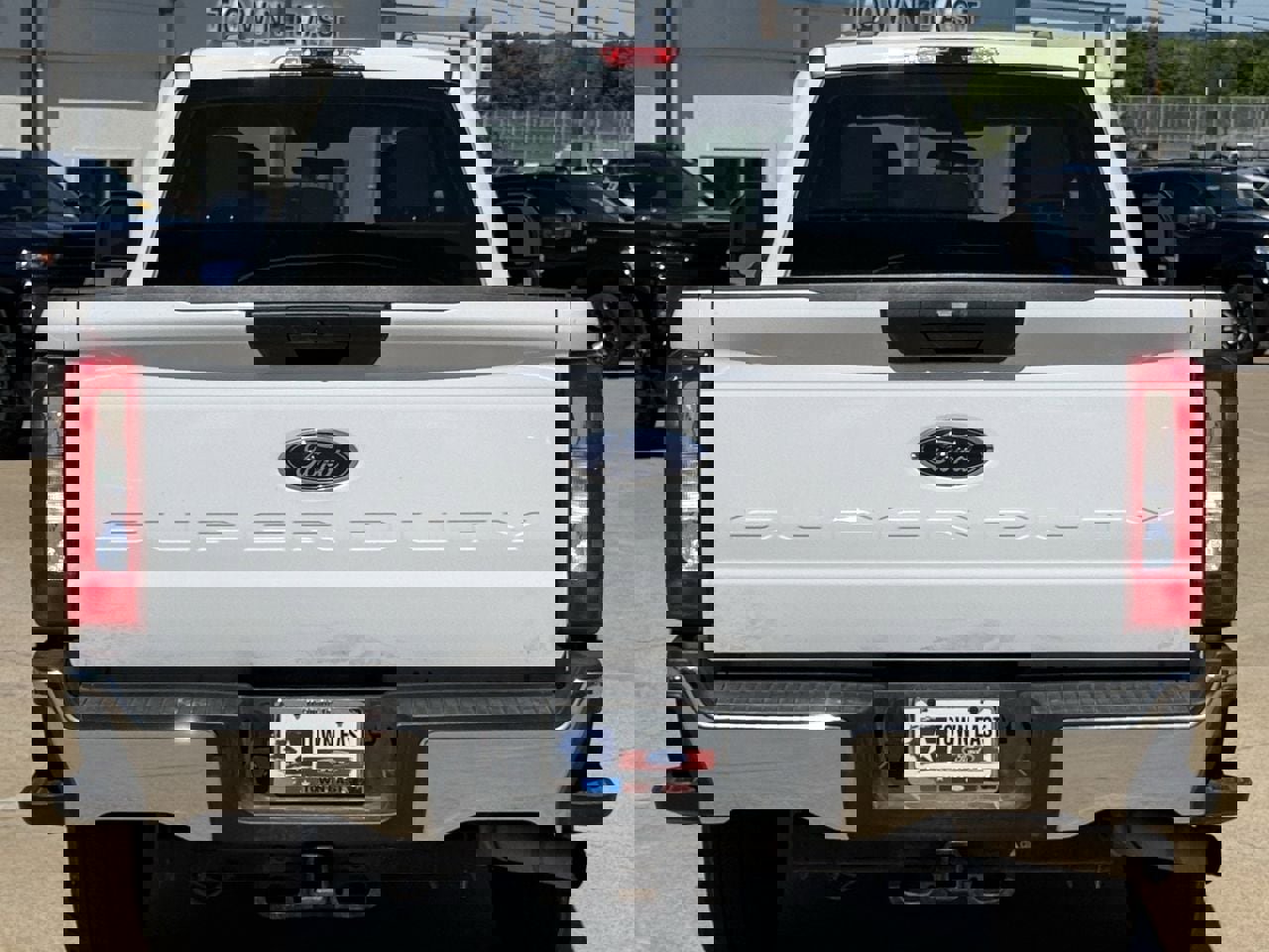 Certified 2025 Ford F250 XL w/ XL Chrome Package image 6