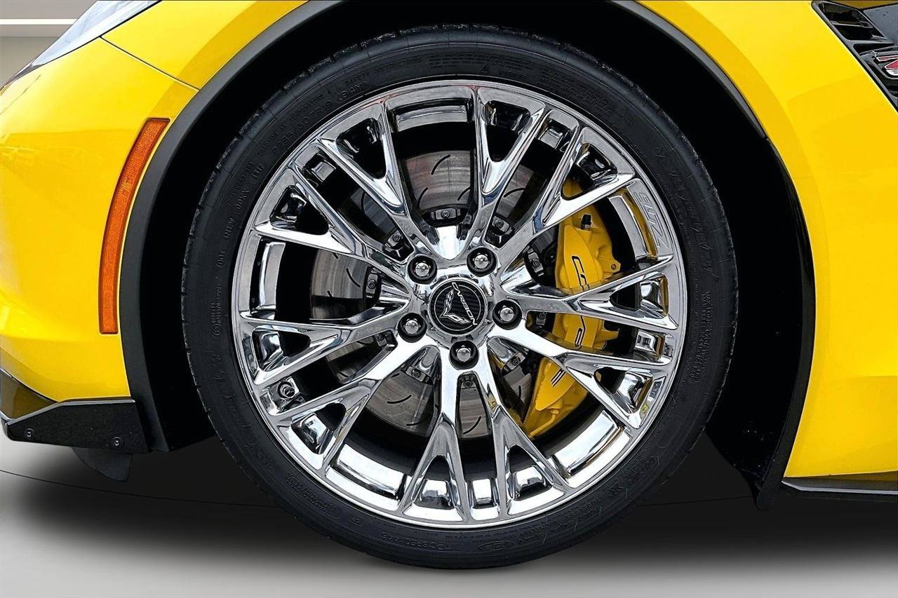 Used 2019 Chevrolet Corvette Z06 RWD image 33