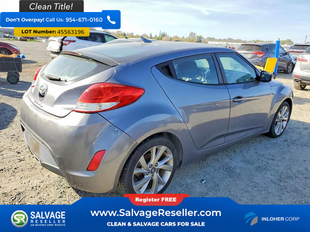 Used 2016 Hyundai Veloster FWD image 4