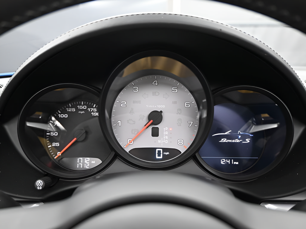 Certified 2025 Porsche 718 Boxster S RWD image 20