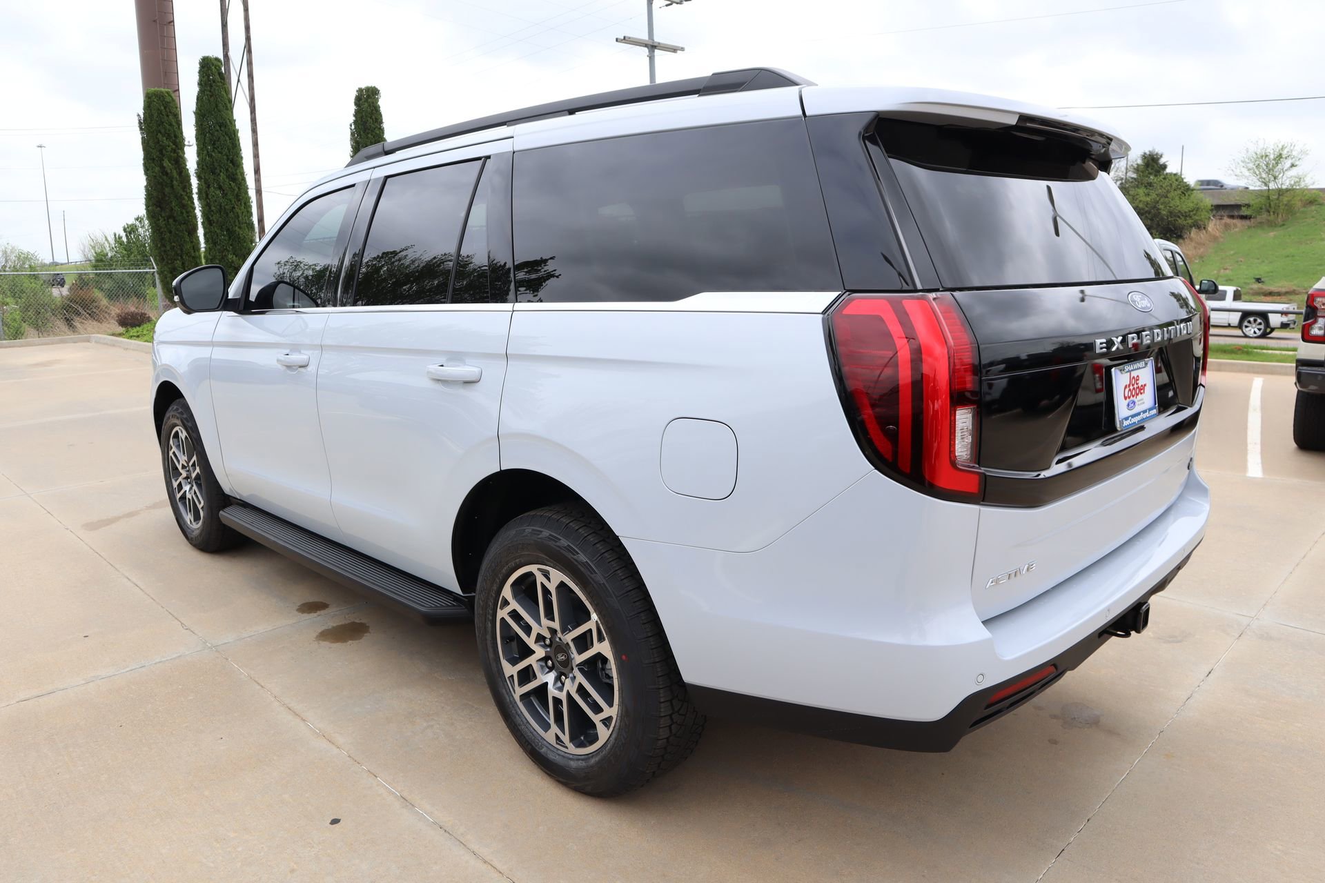 New 2026 Ford Expedition Active AWD/4WD image 26