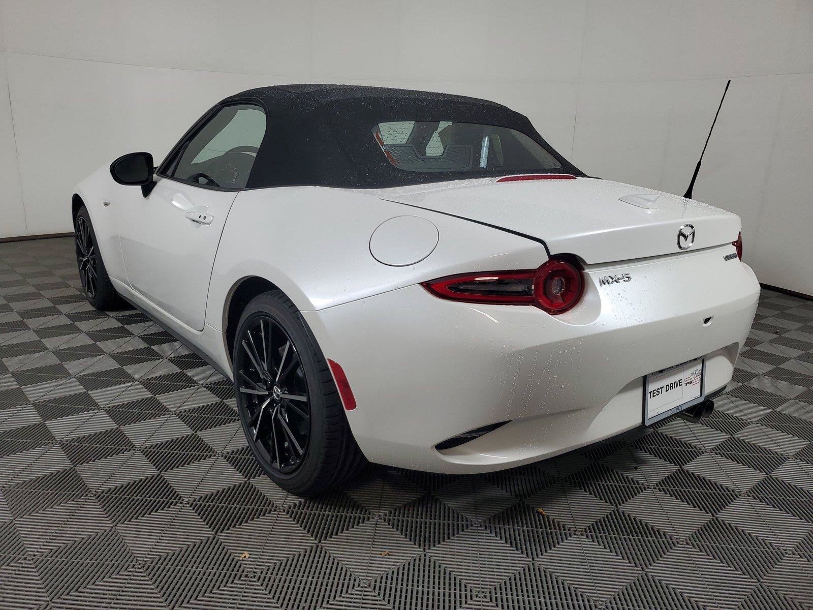 New 2026 MAZDA MX-5 Miata Grand Touring RWD image 4