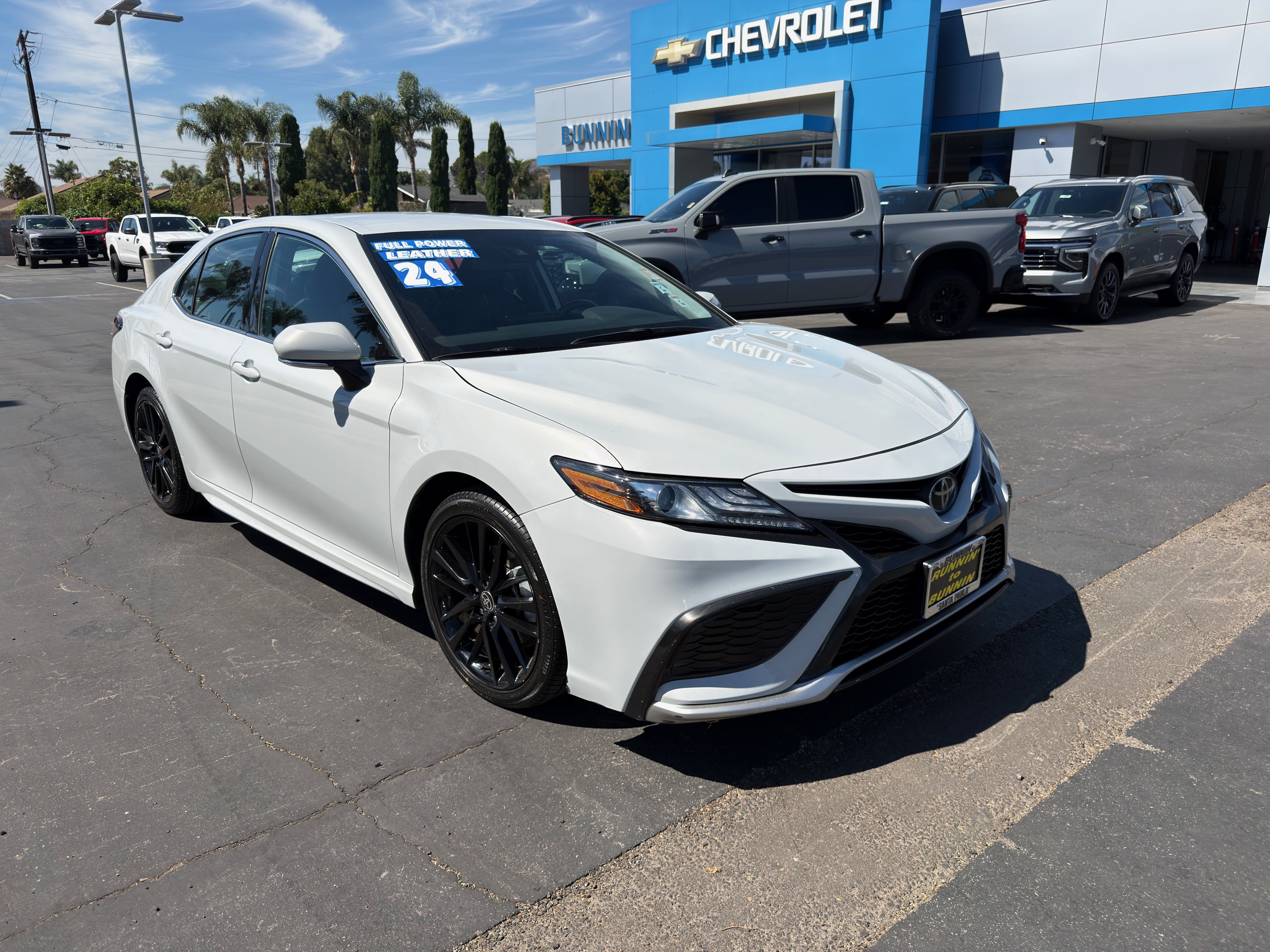 Used 2024 Toyota Camry XSE FWD image 2