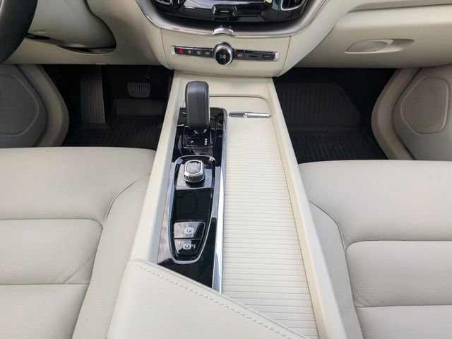 New 2024 Volvo XC60 T8 Core w/ Protection Package Premier image 23