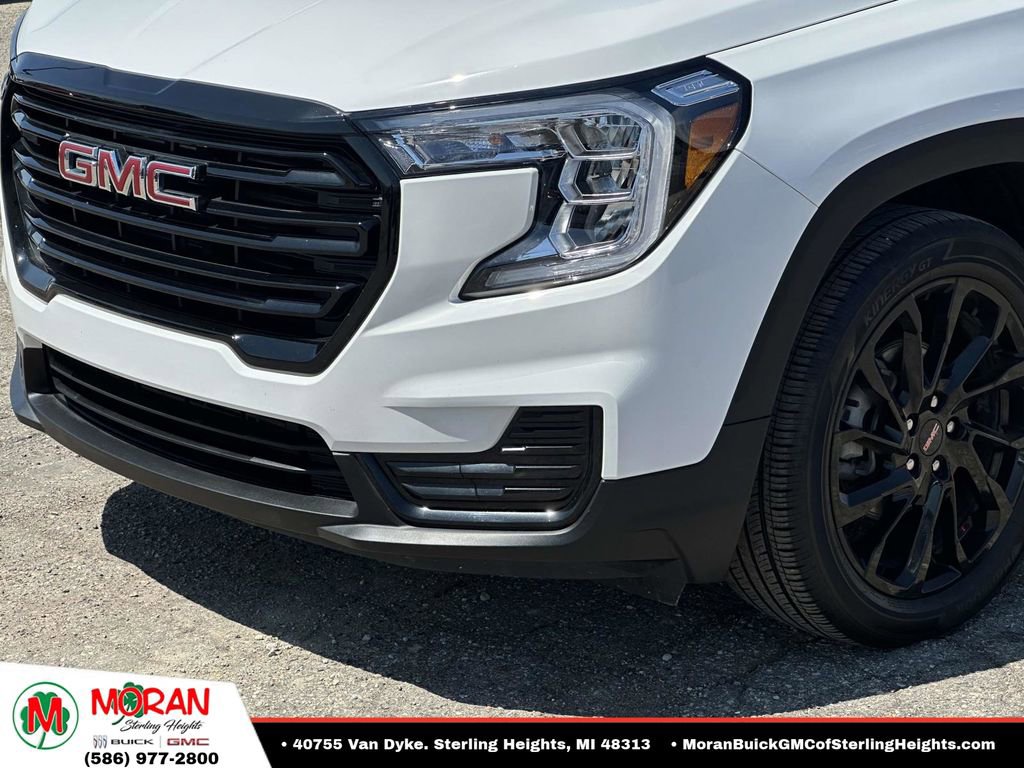 Certified 2023 GMC Terrain SLE w/ Driver Convenience Package FWD image 8