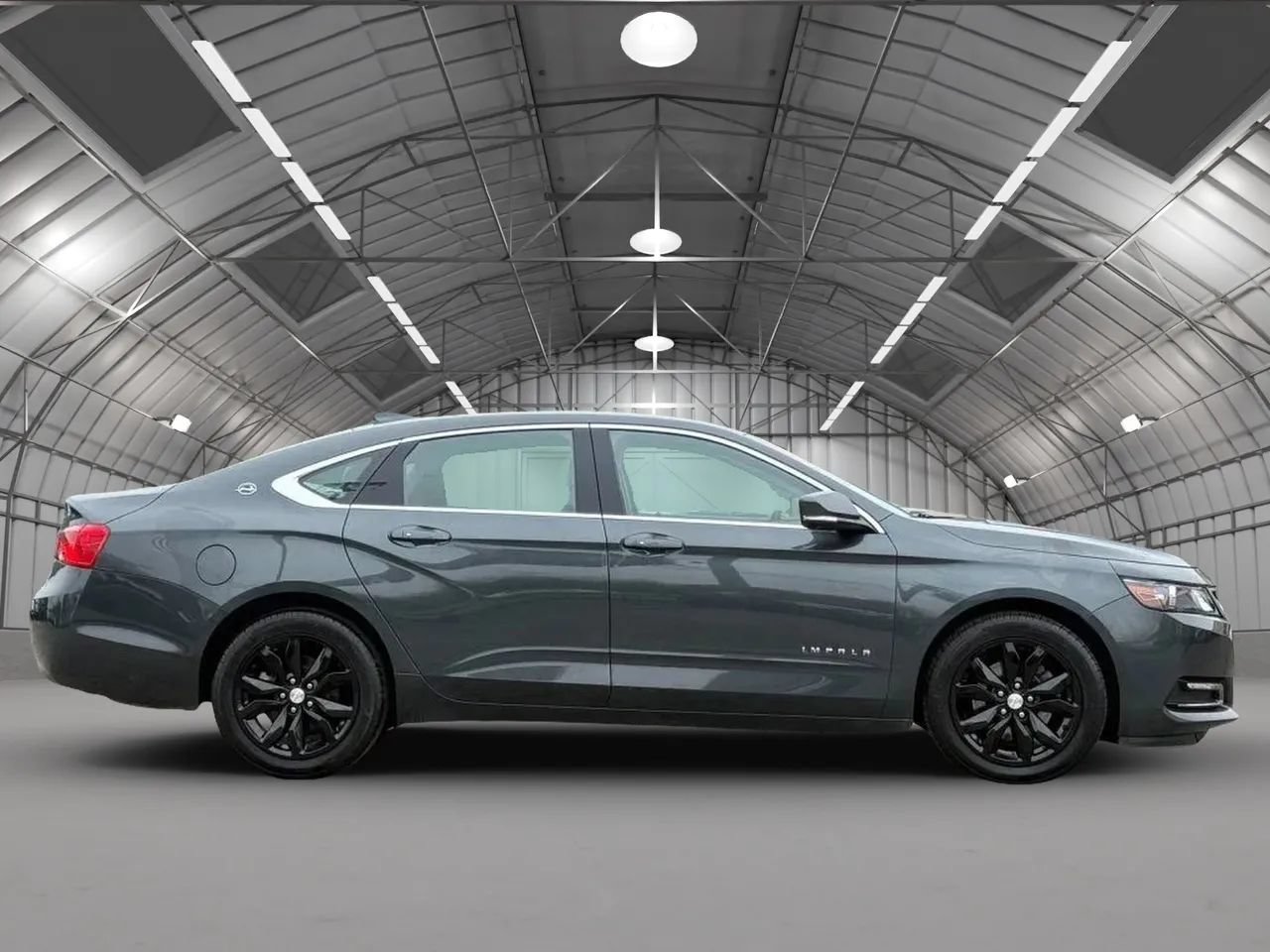 Used 2018 Chevrolet Impala LT FWD image 8