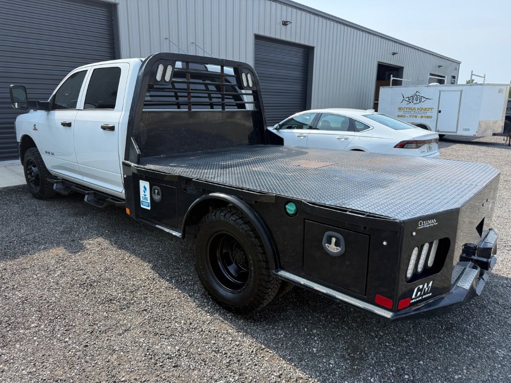 Used 2020 RAM 3500 Tradesman w/ Chrome Appearance Group AWD/4WD image 10