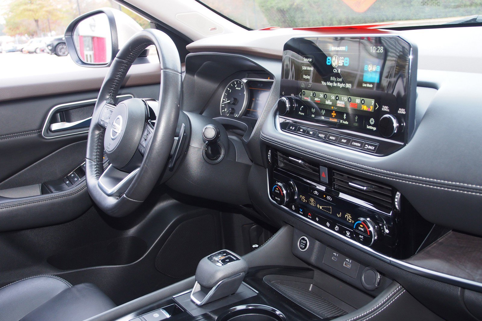 Used 2021 Nissan Rogue SL w/ Premium Package image 10