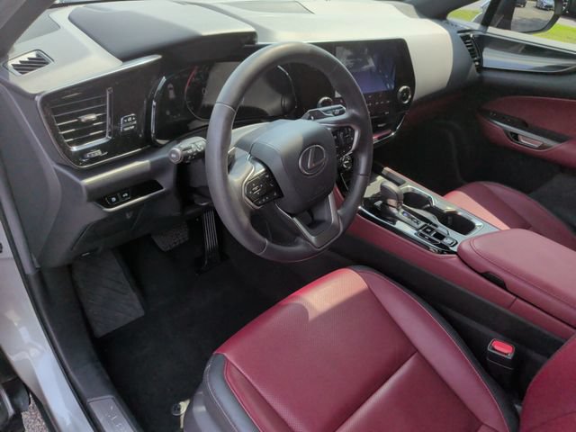 Used 2024 Lexus NX 250 FWD w/ Towing Package (2000 Lbs) image 17