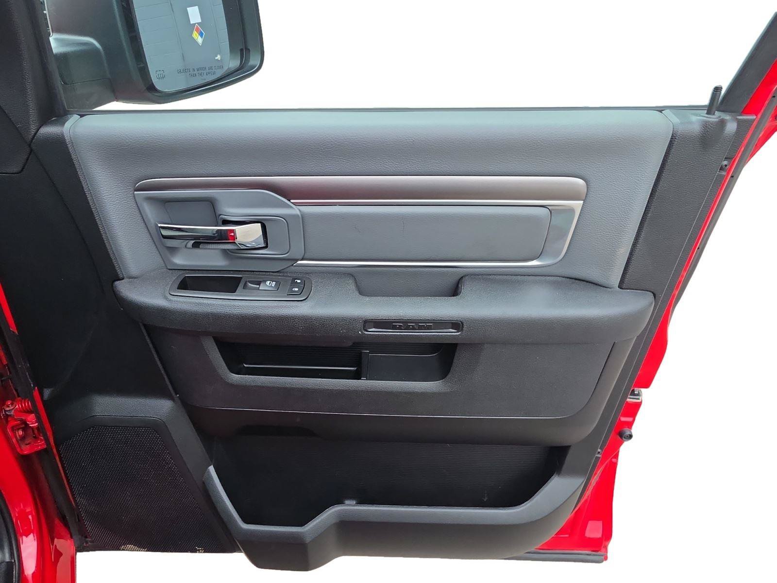 Used 2023 RAM 1500 Classic SLT AWD/4WD image 23