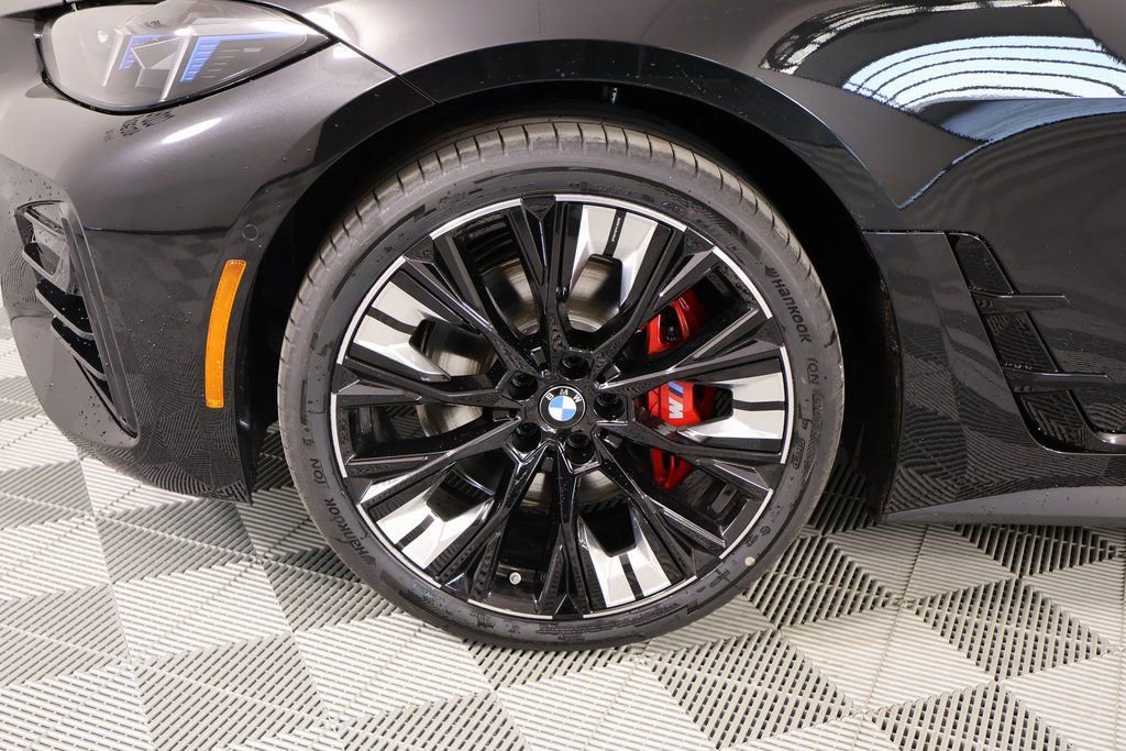 New 2026 BMW 440i xDrive w/ Premium Package image 18