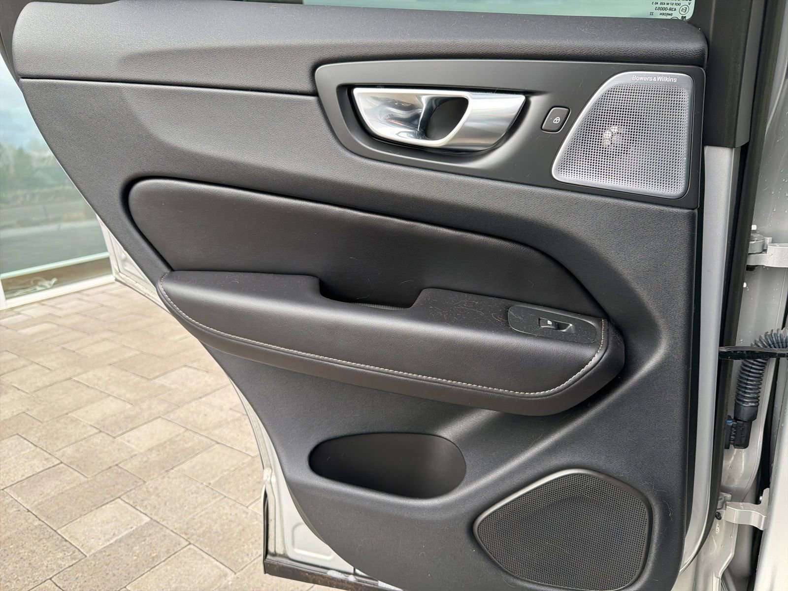 Used 2023 Volvo XC60 B5 Ultimate image 65