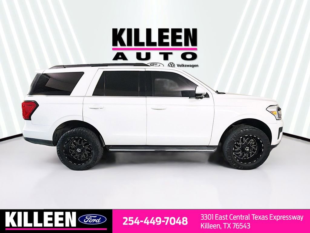 Used 2022 Ford Expedition XLT image 9