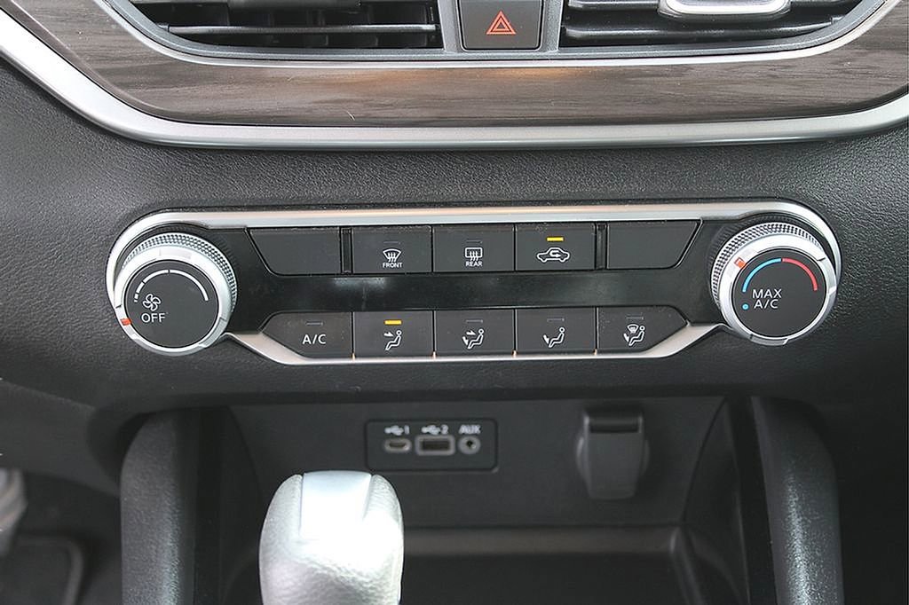 Used 2024 Nissan Altima 2.5 SV image 18