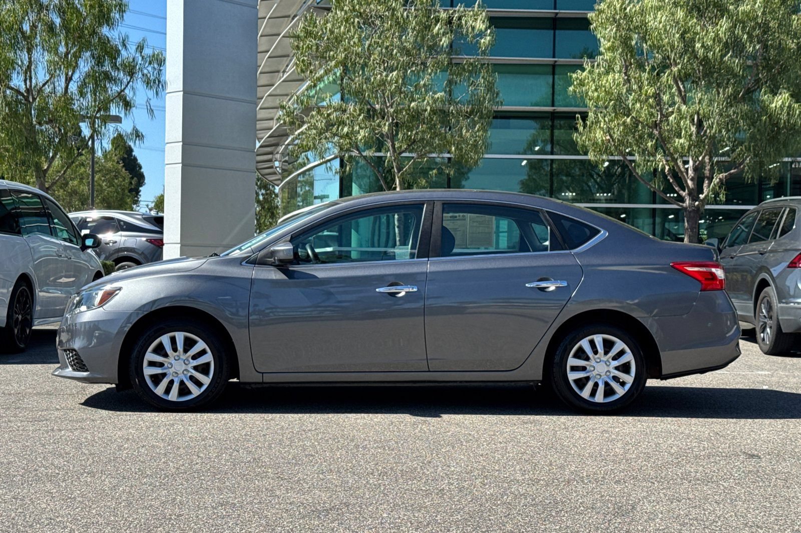 Used 2019 Nissan Sentra S FWD image 7