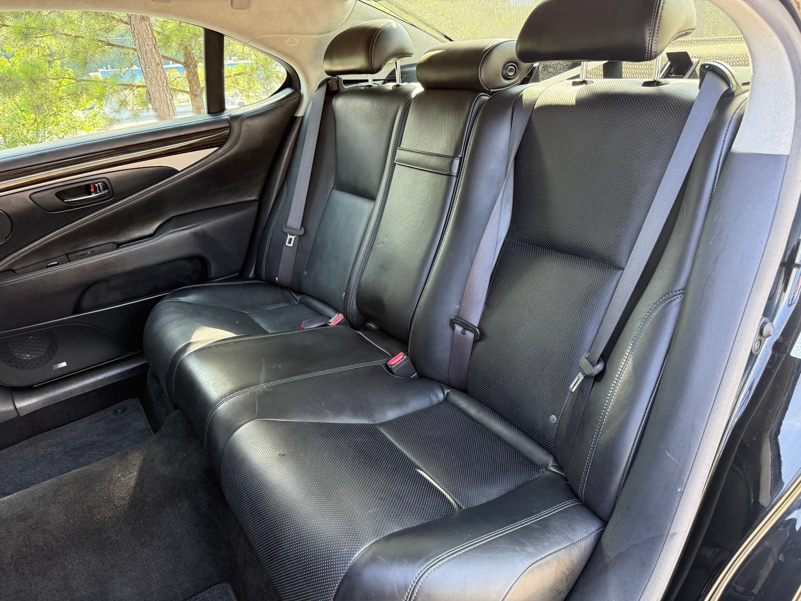 Used 2017 Lexus LS 460 L RWD image 40