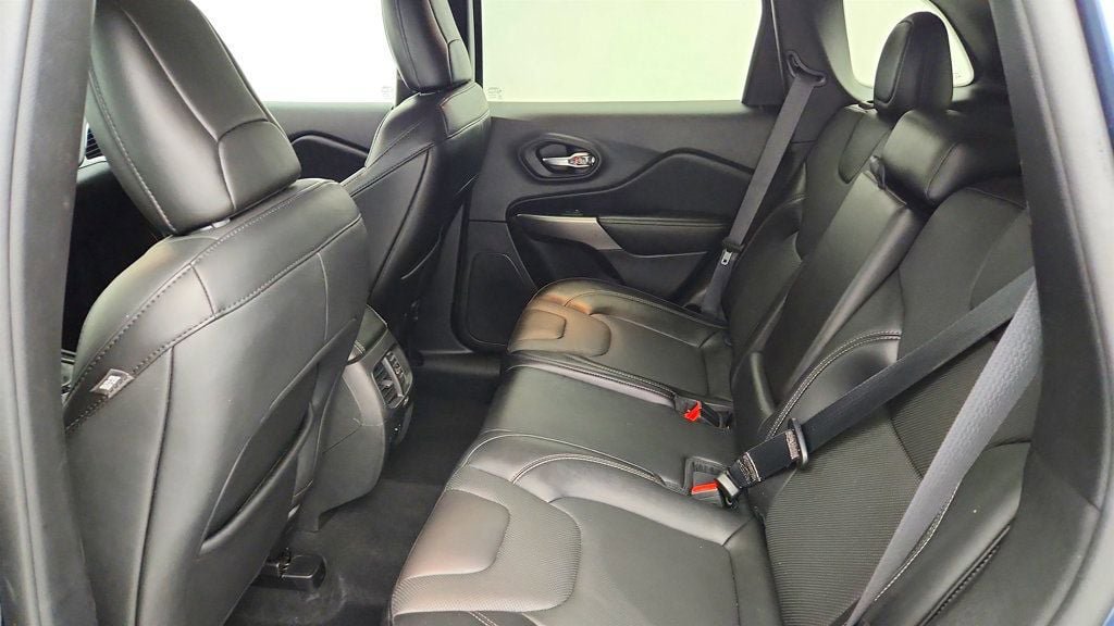 Used 2021 Jeep Cherokee Limited AWD/4WD image 22