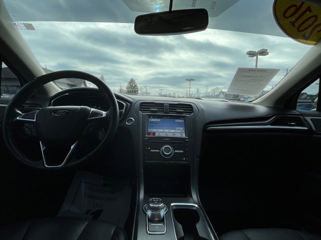 Used 2018 Ford Fusion Titanium image 10