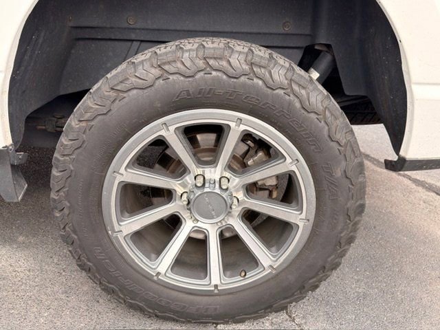 Used 2021 Ford F150 Lariat w/ Max Trailer Tow Package image 22