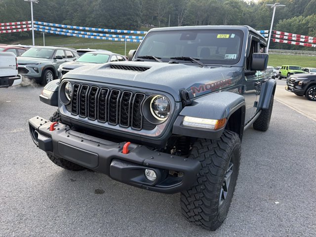 Used 2024 Jeep Gladiator Mojave AWD/4WD image 11