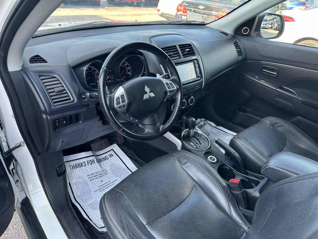 Used 2013 Mitsubishi Outlander Sport SE AWD/4WD image 13