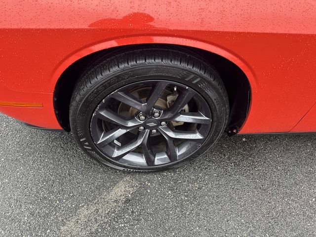 Used 2022 Dodge Challenger SXT w/ Blacktop Package image 11