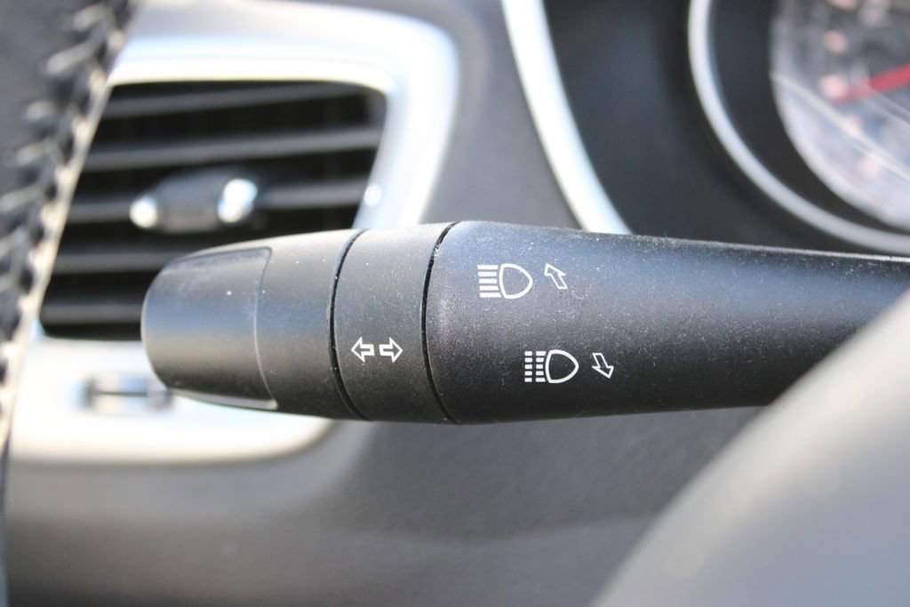 Used 2018 Jeep Compass Latitude w/ Popular Equipment Group image 17