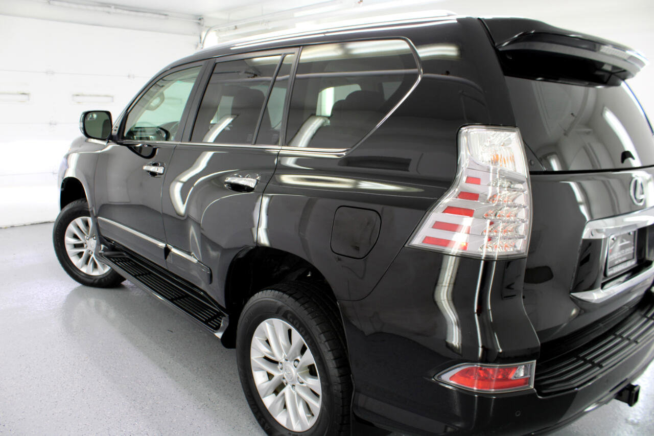 Used 2016 Lexus GX 460 w/ Premium Package image 16