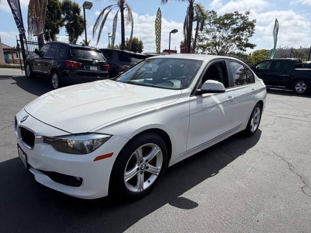 Used 2014 BMW 320i Sedan RWD image 6