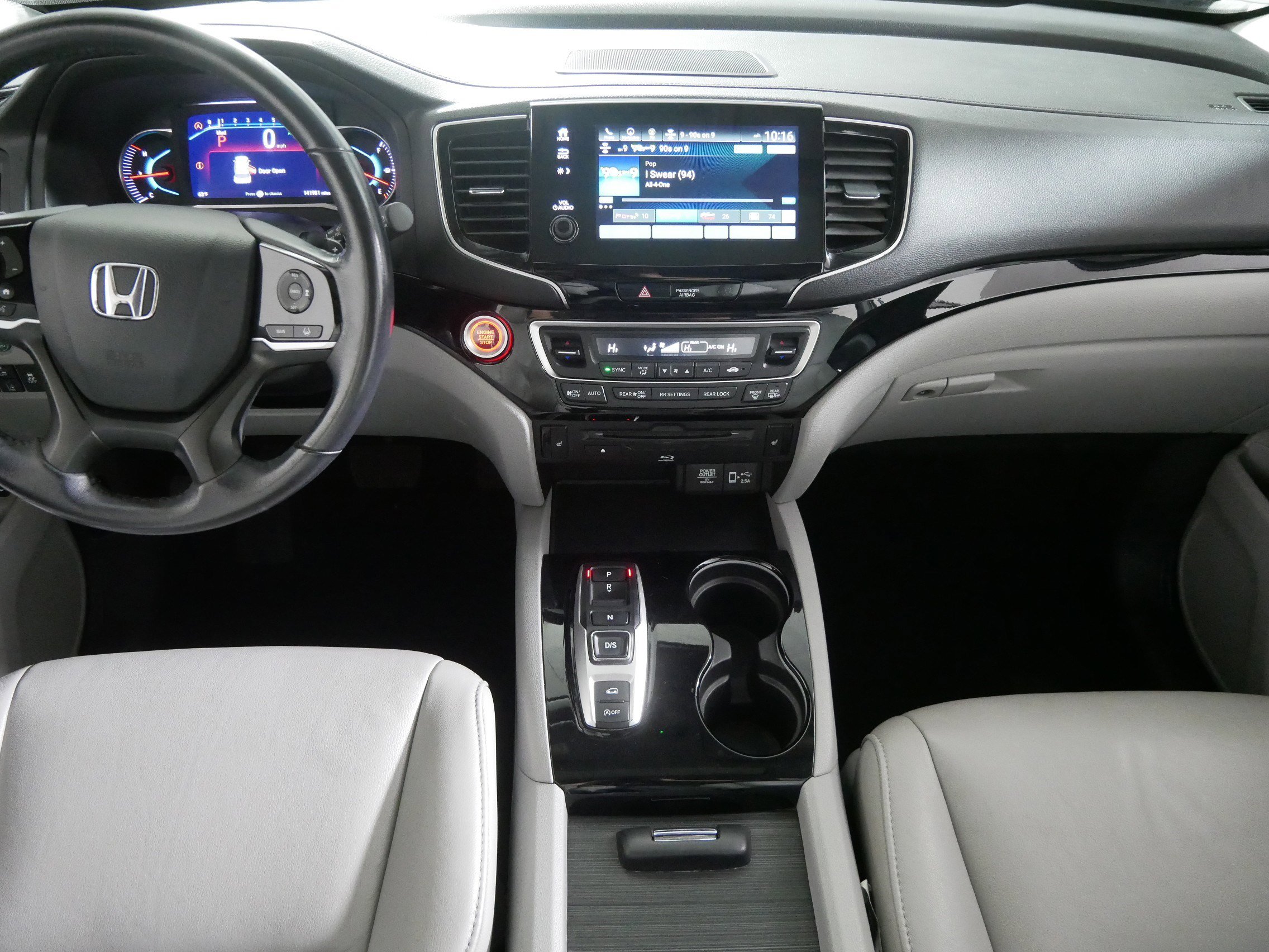 Used 2020 Honda Pilot Touring image 10