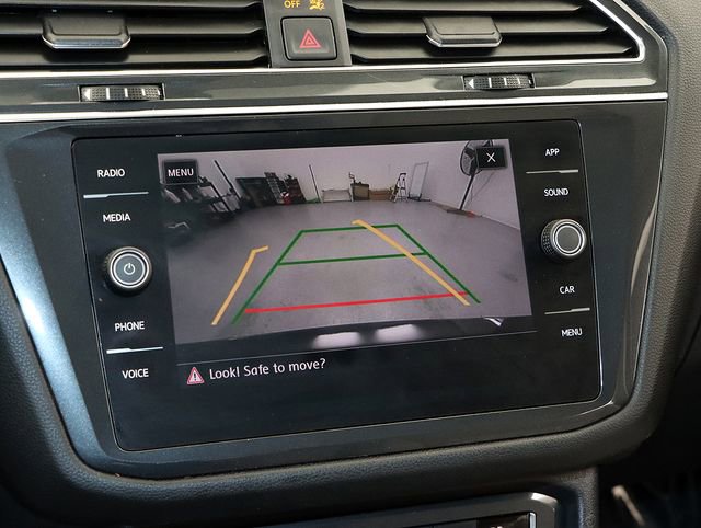 Used 2019 Volkswagen Tiguan SE image 19