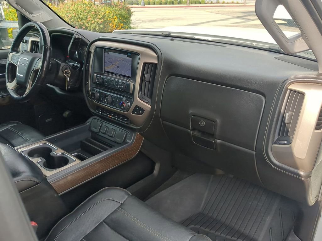 Used 2018 GMC Sierra 2500 Denali w/ Duramax Plus Package image 33
