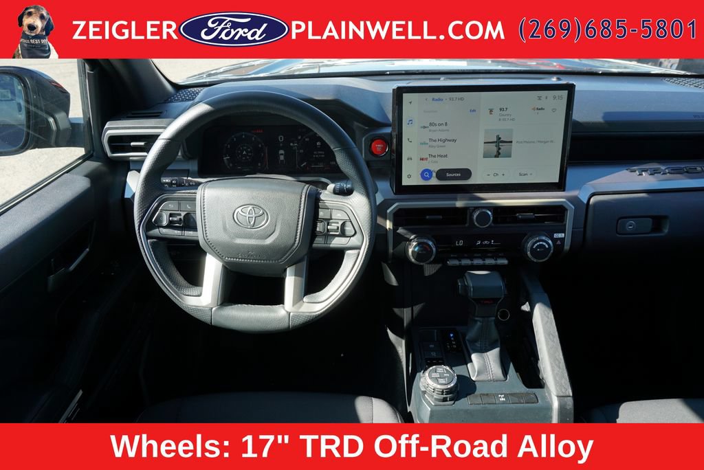 Used 2025 Toyota Tacoma TRD Off-Road AWD/4WD image 12