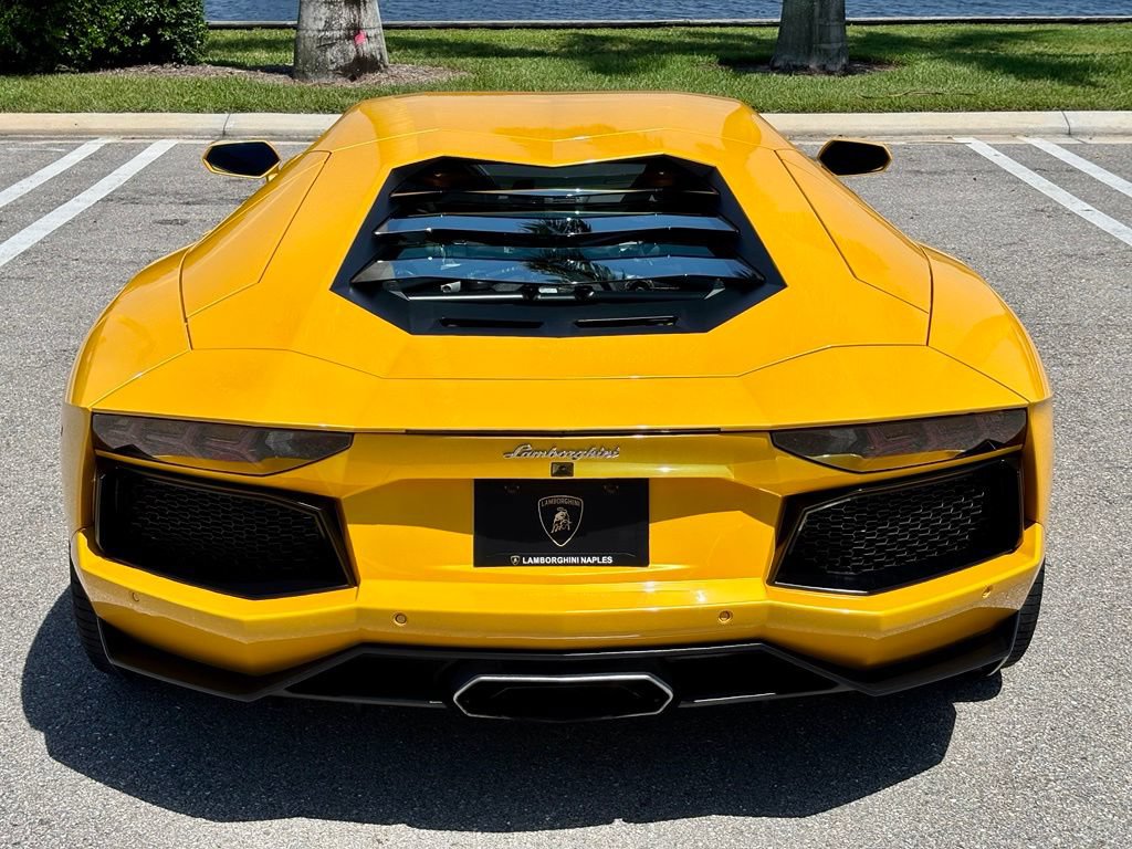 Used 2013 Lamborghini Aventador LP 700-4 AWD/4WD image 7